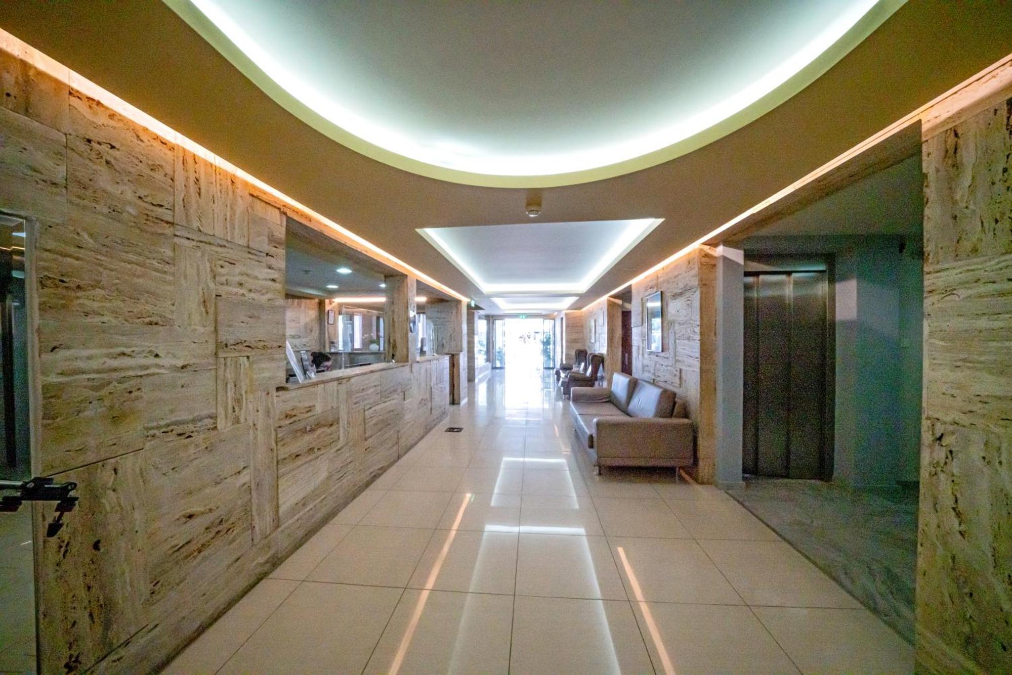 Hotel Olympion Potos Exterior photo