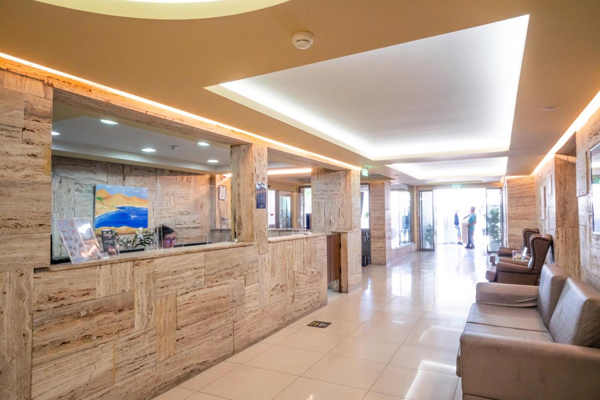 Hotel Olympion Potos Exterior photo