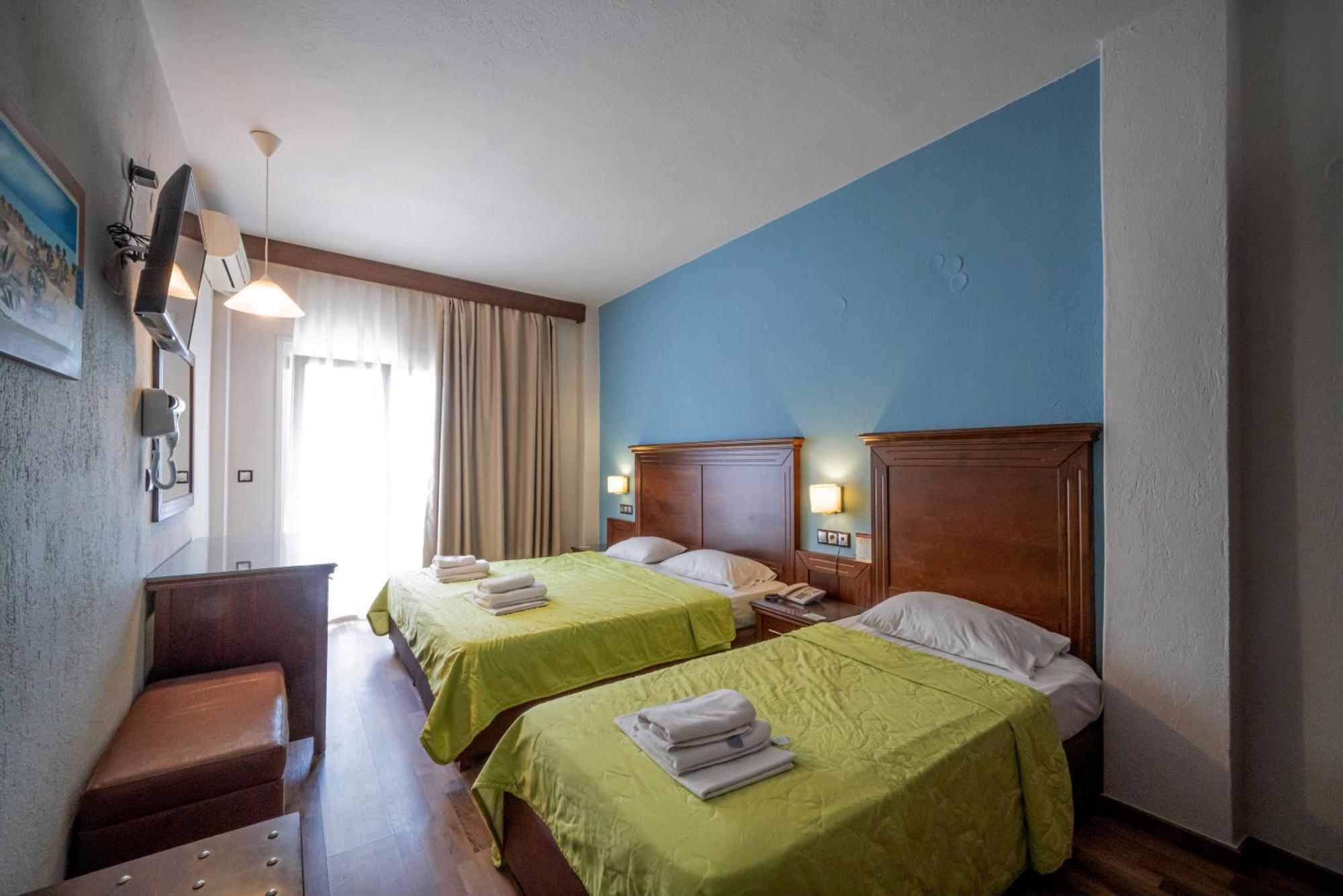 Hotel Olympion Potos Exterior photo
