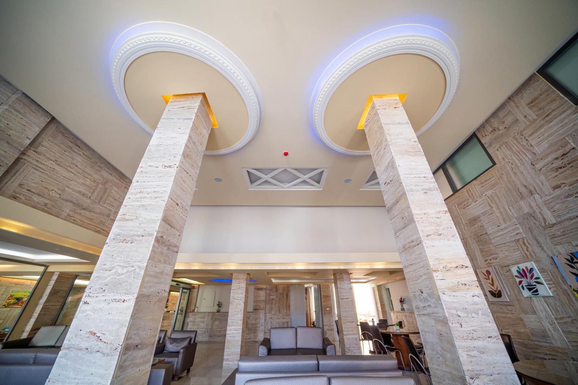 Hotel Olympion Potos Exterior photo
