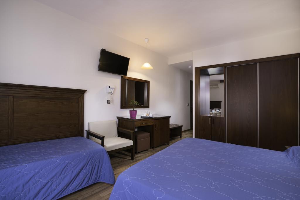 Hotel Olympion Potos Exterior photo
